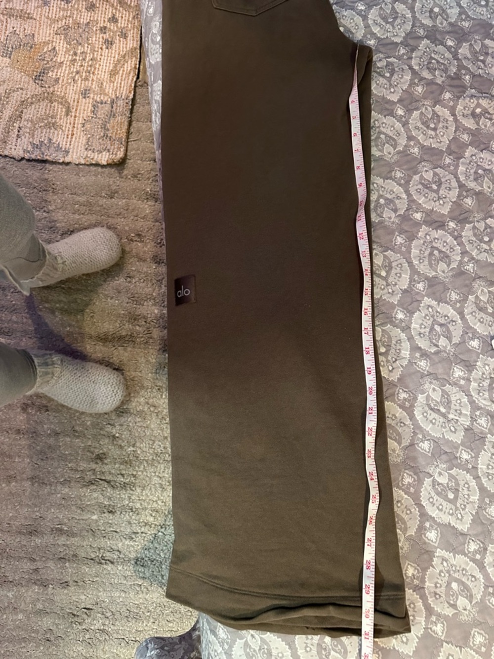 Cute $130 Alo Serenity Wide Leg Sweatpants Limited Edition Light Cocoa Sz Small - Picture 11 of 15